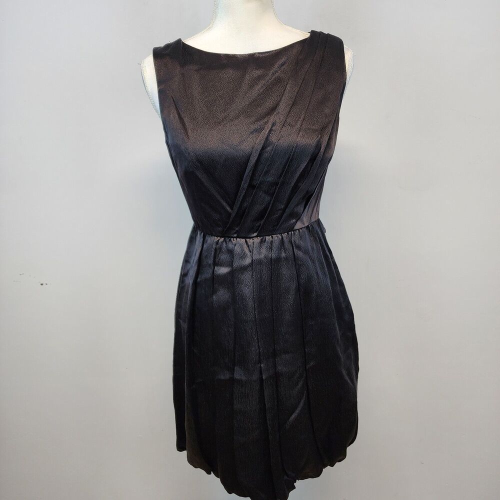 Vintage Maggy London Black Cocktail Dress Size 8P 100% Silk Pleated Bubble Hem
